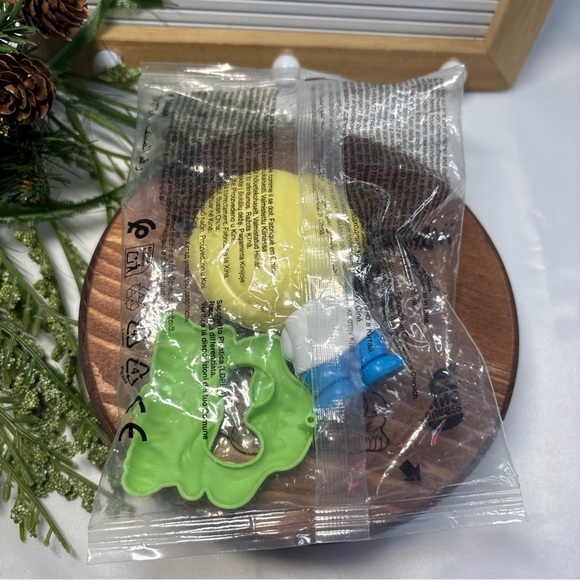 SCOOBY DOO Halloween Edition Burger King Kids Meal Fred Toy SEALED - Picture 2 of 2